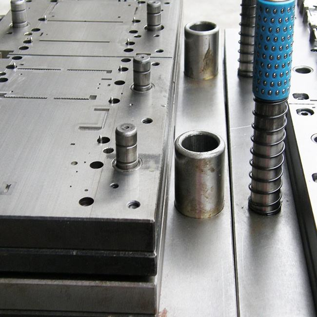 Punching Metal Progressive Die Mould, Stamping Press Dies Punching Tools, Stamping Die Punch and Die Manufacturers - 图片 4